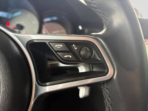 2015 Porsche Macan S