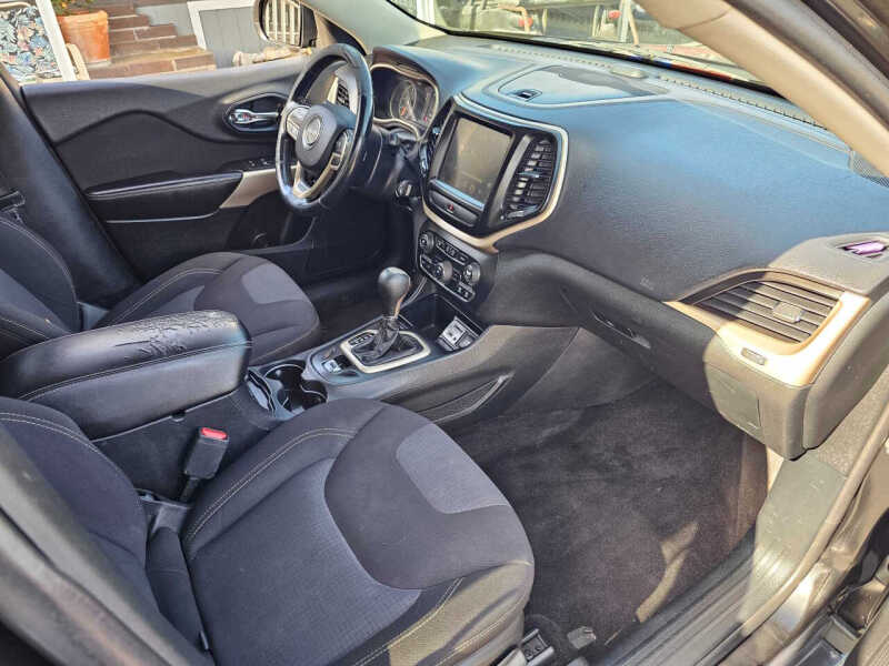 2017 Jeep Cherokee Latitude