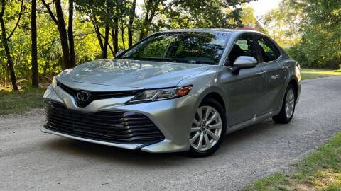 2019 Toyota Camry for sale at Western Star Auto Sales in Chicago IL