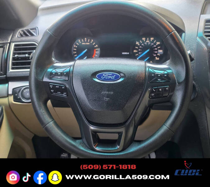 2016 Ford Explorer