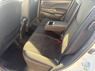 2013 Mitsubishi Outlander Sport LE