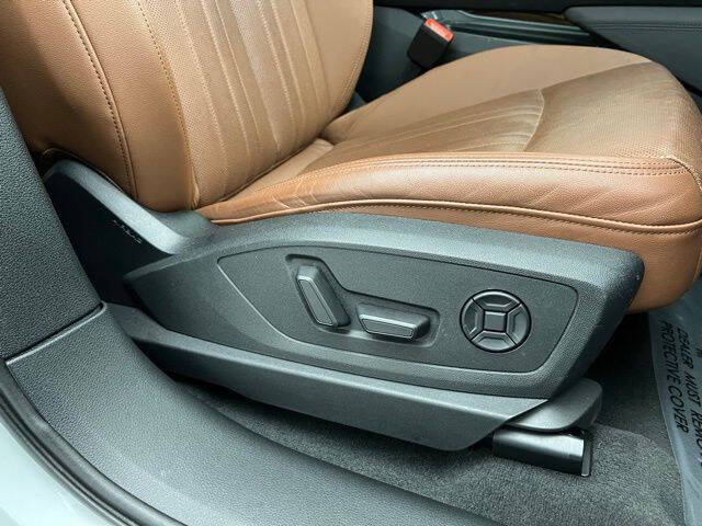 2021 Audi e-tron quattro Premium Plus