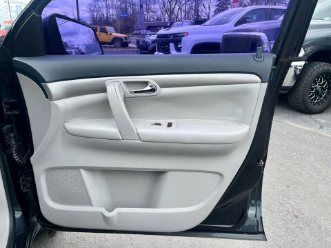 2007 Saturn Outlook XE