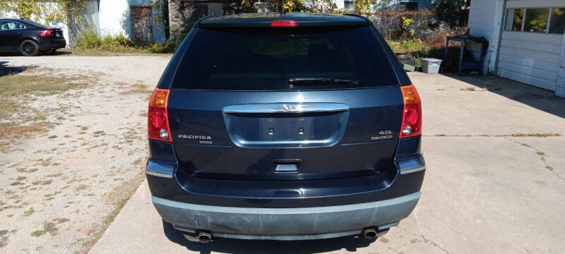 2007 Chrysler Pacifica Touring photo 4