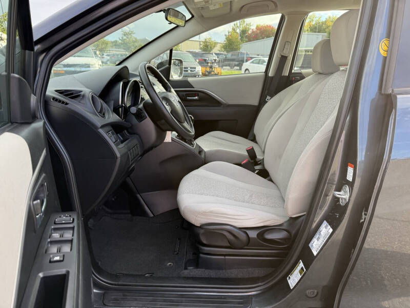 2012 Mazda MAZDA5 Sport