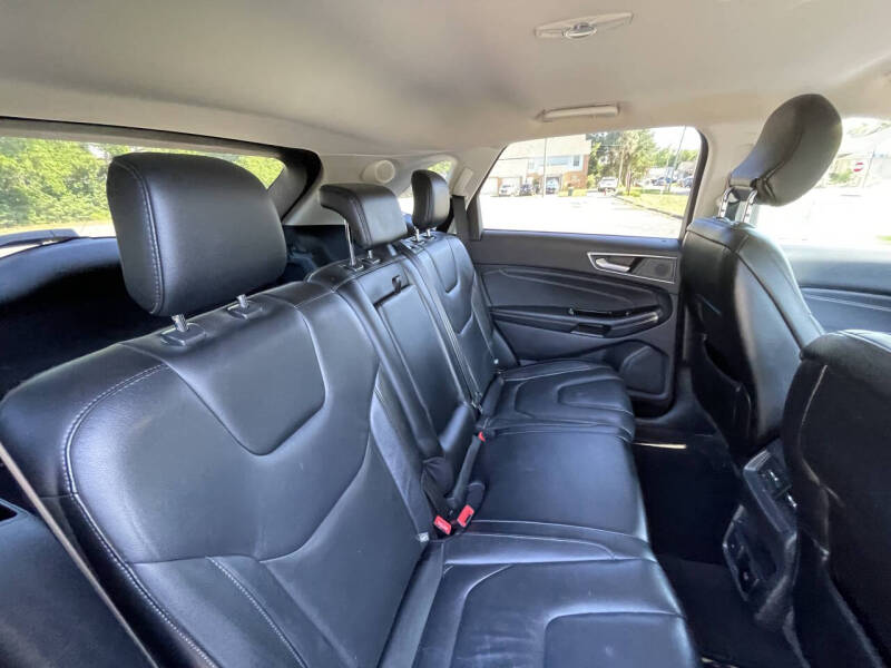 2019 Ford Edge Titanium