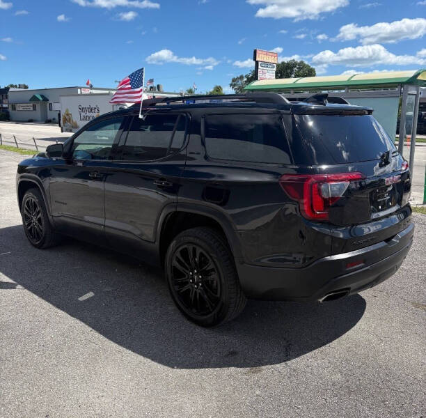 2023 GMC Acadia SLE