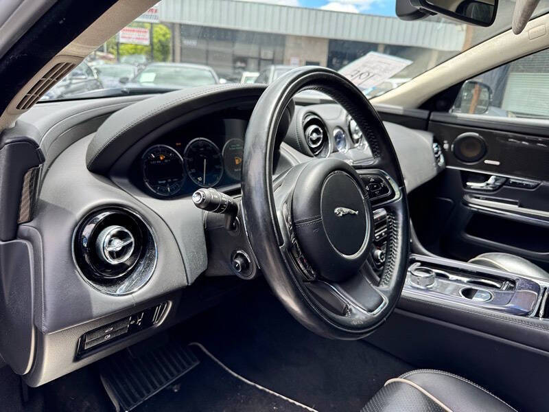2011 Jaguar XJL Supercharged