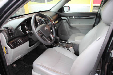 2011 Kia Sorento LX