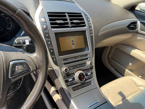 2017 Lincoln MKZ Premiere