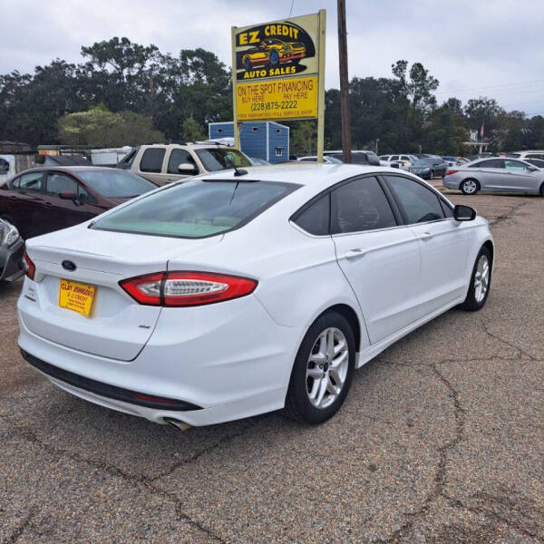 2014 Ford Fusion SE