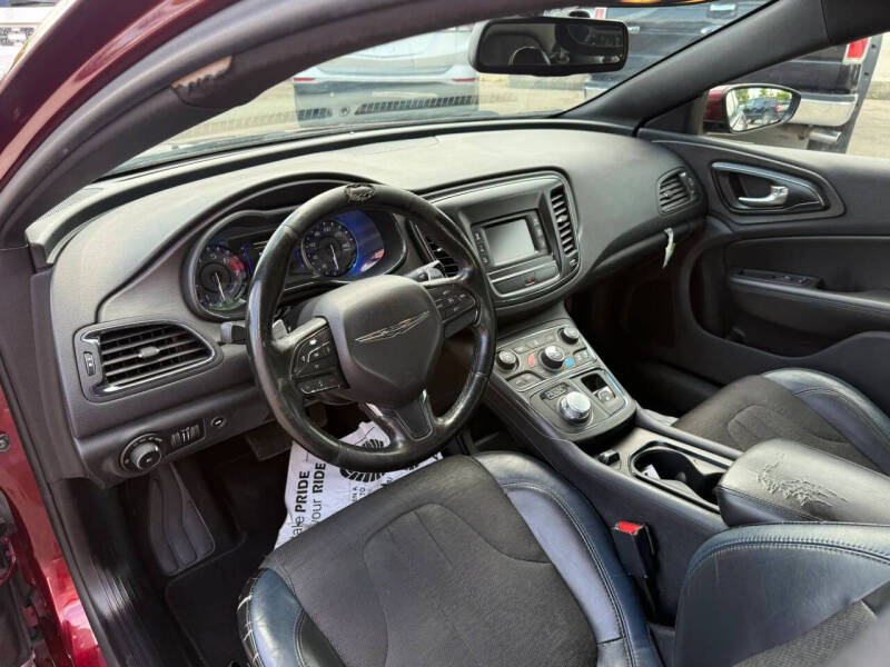 2016 Chrysler 200