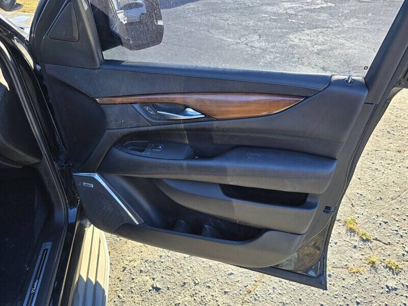 2016 Cadillac Escalade ESV Standard