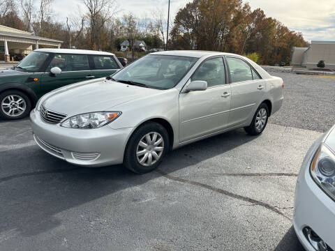2006 Toyota Camry for sale at McCully's Automotive - Under $10,000 in Benton KY