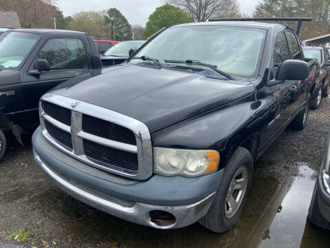 2004 Dodge Ram Pickup 1500 for sale at Sartins Auto Sales in Dyersburg TN