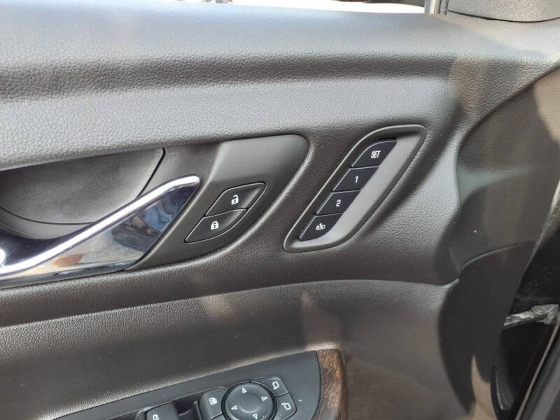 2022 GMC Acadia Denali
