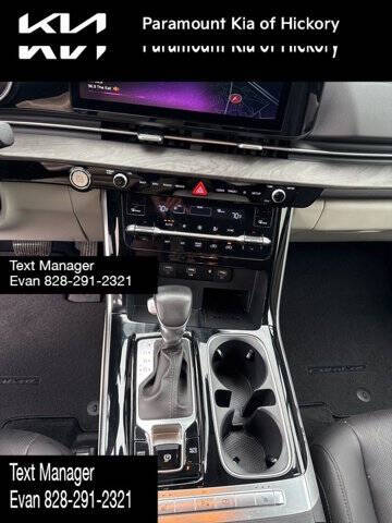 2024 Kia Carnival EX