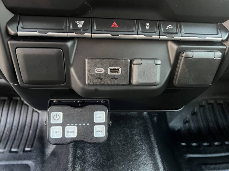 2022 Chevrolet Silverado 3500HD CC Work Truck