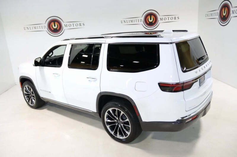 2022 Jeep Wagoneer Series III