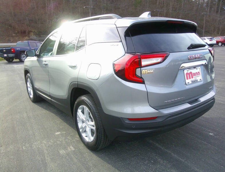 2024 GMC Terrain SLE