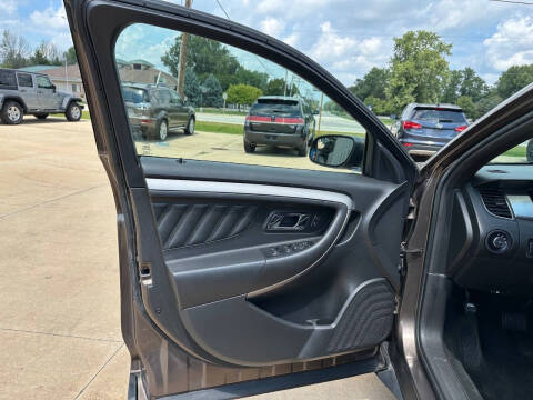 2016 Ford Taurus SEL