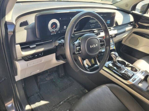 2024 Kia Carnival SX