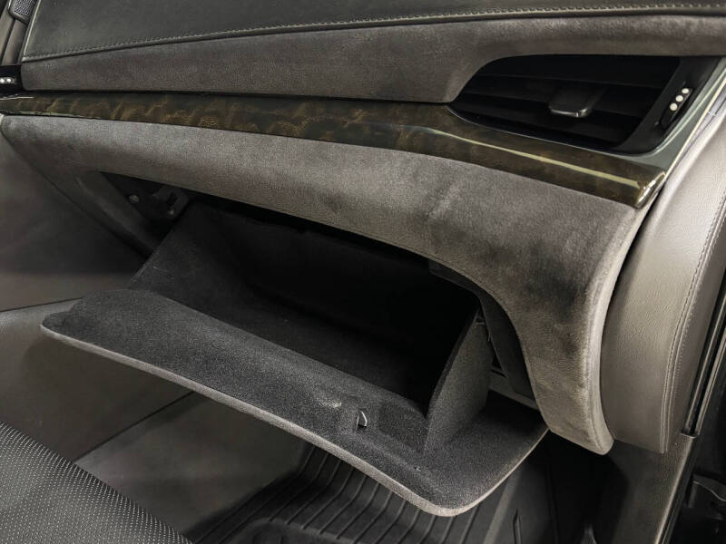 2020 Cadillac Escalade Platinum