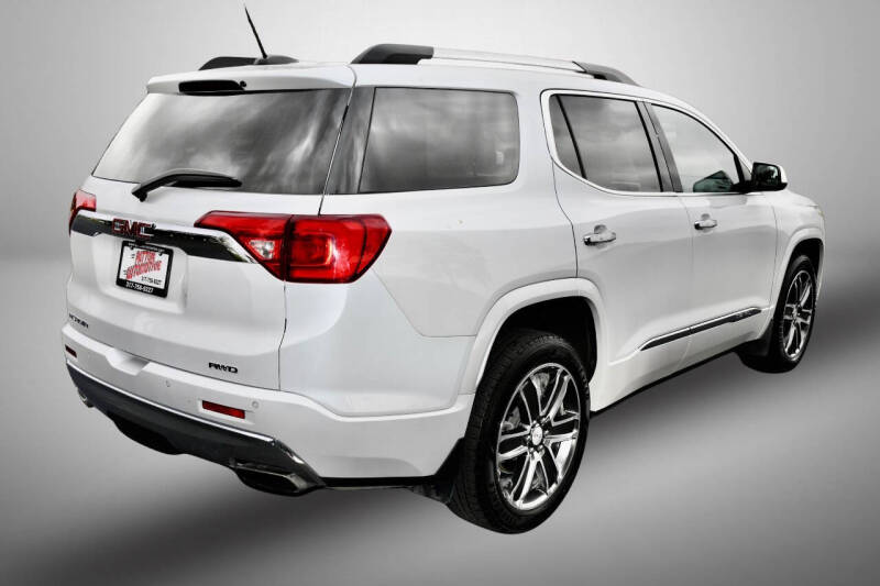 2019 GMC Acadia Denali