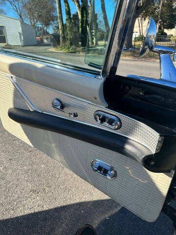 1957 Ford Thunderbird