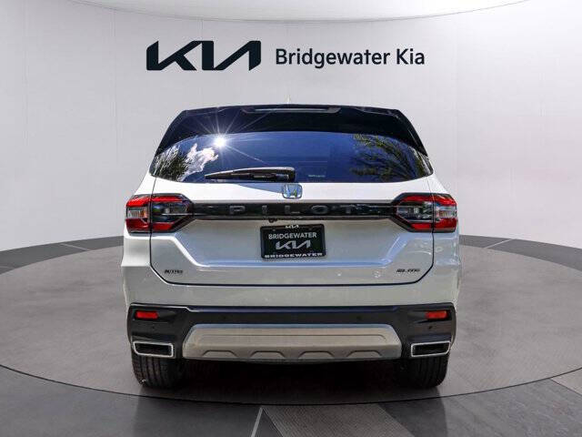 2023 Honda Pilot Elite
