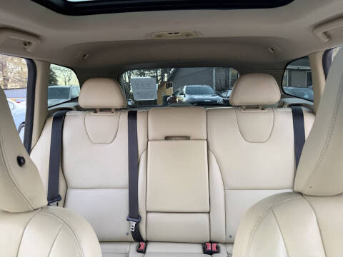 2015 Volvo XC60 T6 Platinum