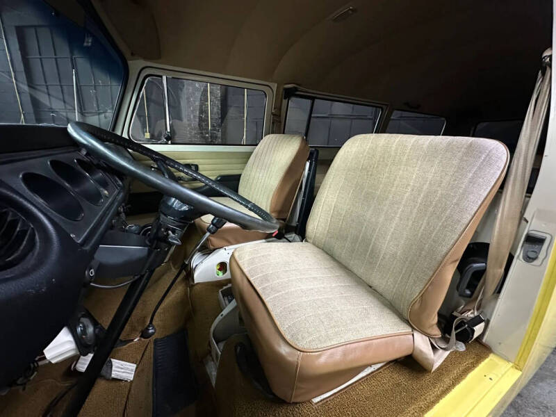 1973 Volkswagen Bus