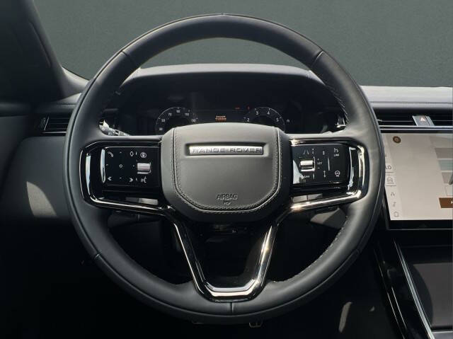 2026 Land Rover Range Rover Velar P400 Dynamic SE