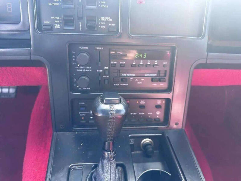 1989 Chevrolet Corvette - Photo 13