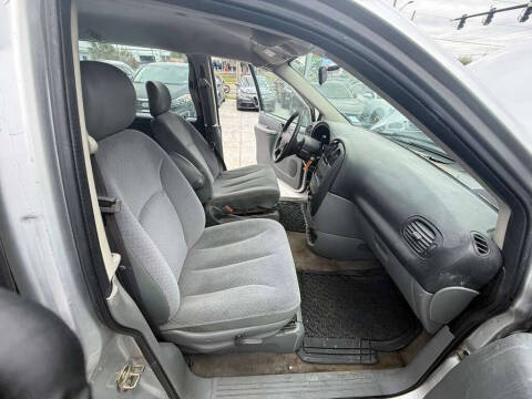 2005 Dodge Caravan SE