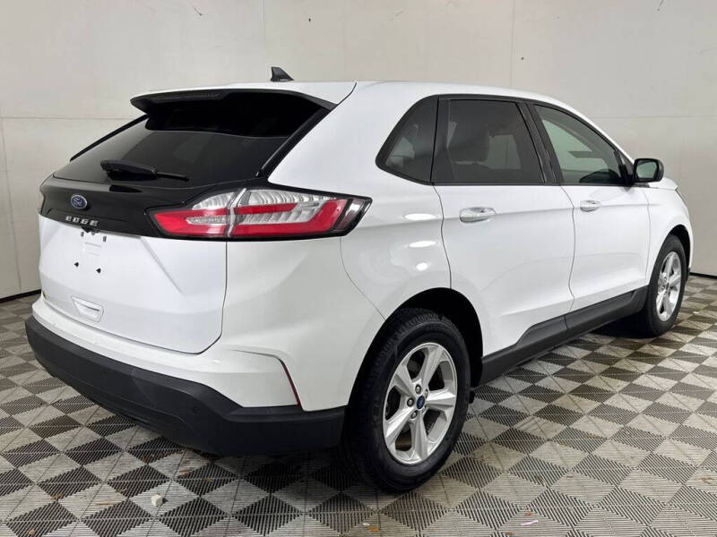 2021 Ford Edge SE