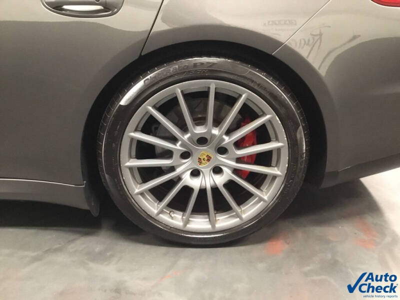 2016 Porsche Panamera GTS