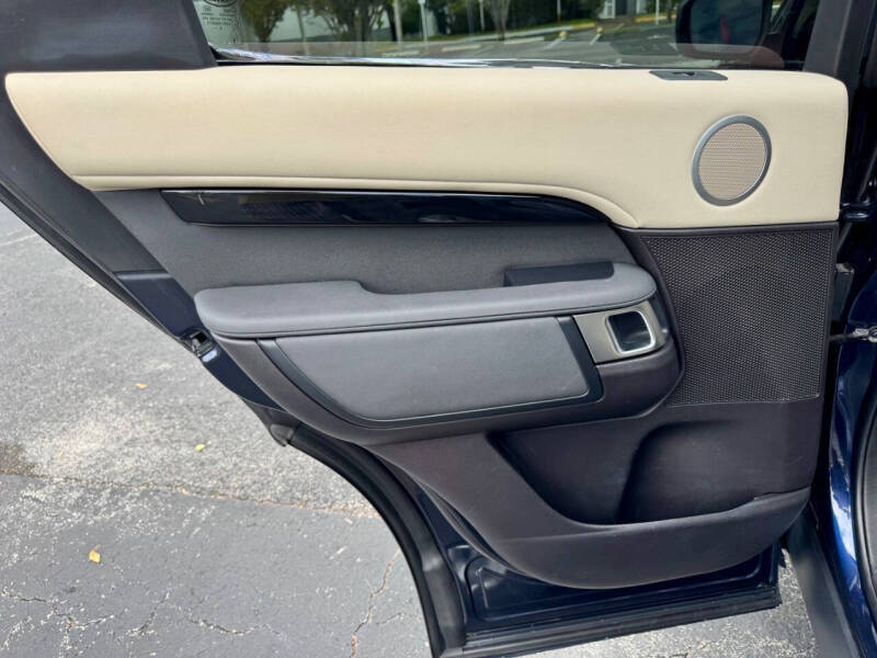 2018 Land Rover Discovery SE