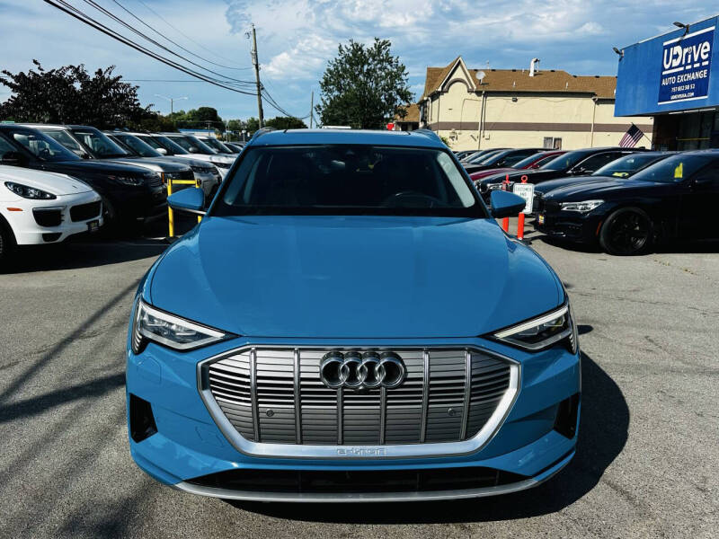 2019 Audi e-tron quattro Prestige