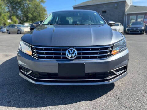 2016 Volkswagen Passat 1.8T R-Line
