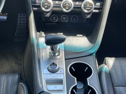 2022 Genesis G70