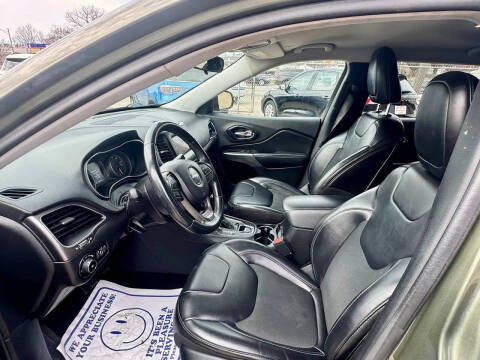 2019 Jeep Cherokee Latitude Plus