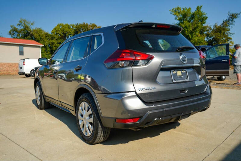 2019 Nissan Rogue S