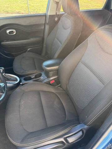 2016 Kia Soul +