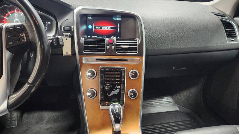 2017 Volvo XC60 T6 Inscription