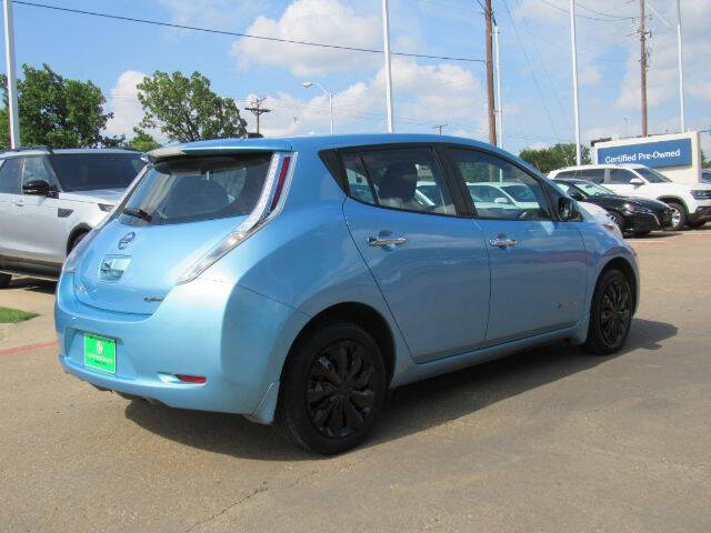 2015 Nissan LEAF S