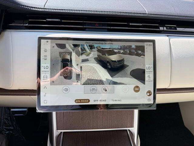 2025 Land Rover Range Rover P530 SE LWB