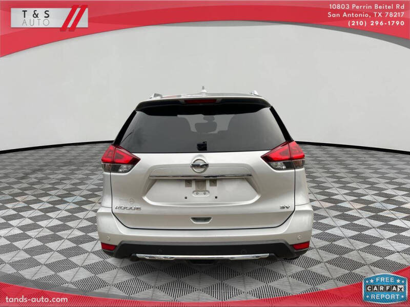 2020 Nissan Rogue SV