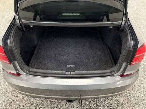 2016 Volkswagen Passat 1.8T SEL Premium