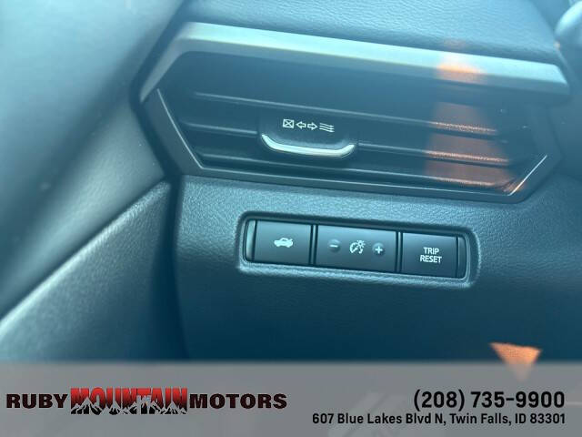 2022 Nissan Altima 2.5 SR